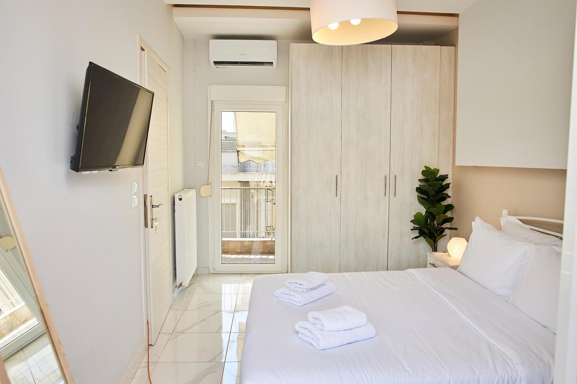 Gem Of Rotonda, City View Penthouse By Binobi! Солун Екстериор снимка